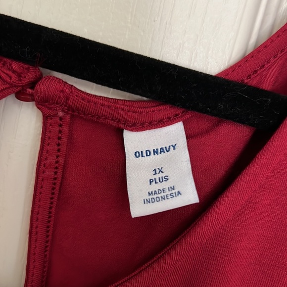 Women’s plus size 1 short sleeve jumpsuit - Picture 3 of 4